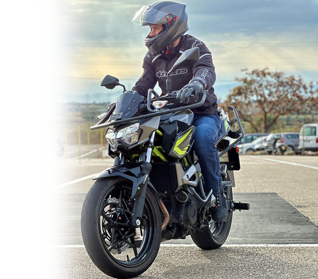 Formación de moto en Phenix Driving